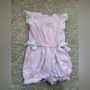 Tutto Toicolo pink romper with lace flutter sleeve and bow detail size 18mo